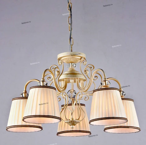 Подвесная люстра Maytoni Vintage ARM420-05-G