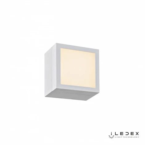 Настенно-потолочный светильник iLedex Creator X068104 WH-3000K (220V, куб)