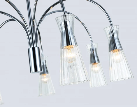 Потолочная люстра на штанге Ambrella High Light LH55653