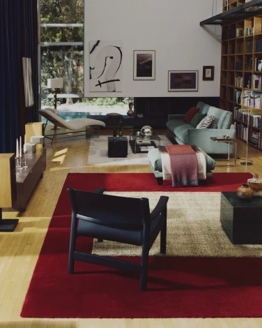 Кресло Jan из переработанной кожи черного цвета и ясеня в черном цвете La Forma (ex Julia Grup) 301336