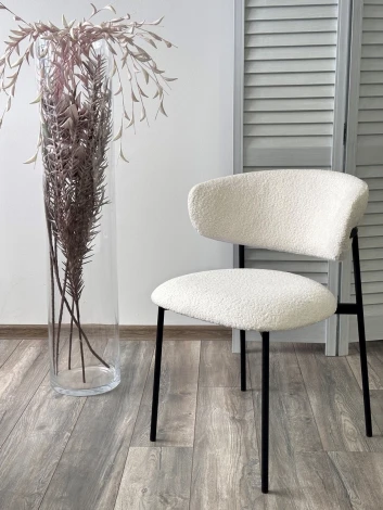 Стул M-City ЛЕОНАРДО Soul 000 Белый, букле / черный каркас