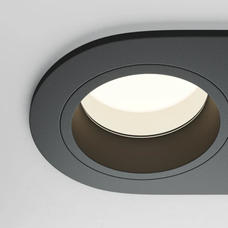 Встраиваемый светильник IP54 Maytoni Technical Share DL126-02-GU10-B