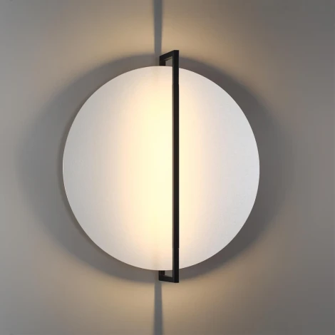 Настенно-потолочный светильник Odeon Light Next 7015/20WL белый ice crack/металл/акрил LED поворотный на 360 1*20W LUNAR (220V)