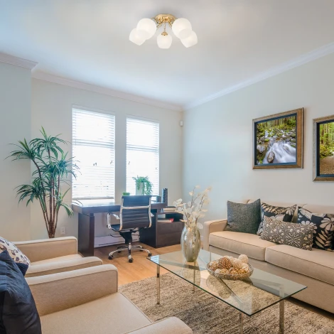 Потолочная люстра Eurosvet Wendy 30138/5 золото (220V)