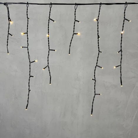 Гирлянда Бахрома 3,1 x 0,5 м тепло-белая 24В, 150 LED, провод черный ПВХ, IP54 Laitcom PIL150-11-1WW