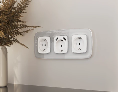 Рамка Ambrella Volt OMEGA Radian (Серебро Стекло органическое) 4-ая OF320404