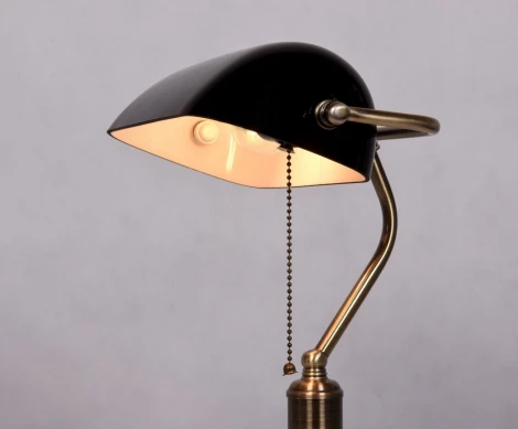 Офисная настольная лампа Lumina Deco Banker LDT 305 BK