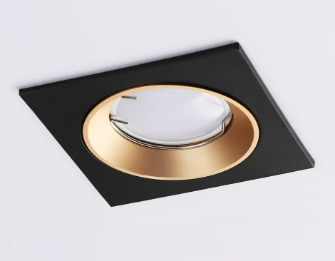 Встраиваемый точечный светильник Ambrella Techno Spot A8927 (220V)