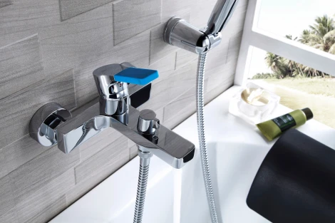 Смеситель Lemark Aura LM0614C для ванны с душем