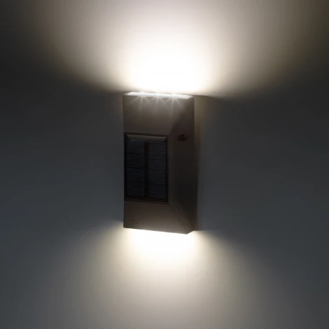 Архитектурная подсветка светодиодная на солнечных батареях ЭРА ERAFS012-07