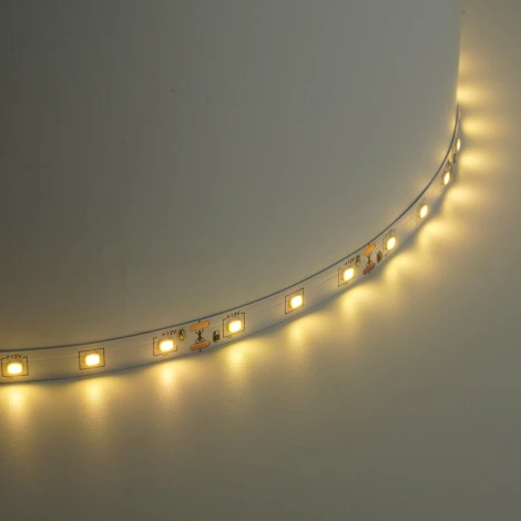 Лента светодиодная Saffit SST01 55237 60SMD(2835)/m 6Вт/м 12V 5000*8*1.22мм 3000K, IP20