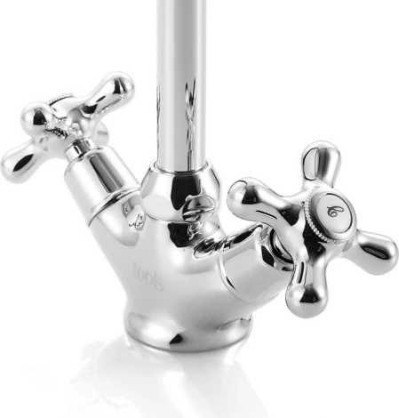 Смеситель Iddis Jeals 59000T4C+W04 для кухонной мойки