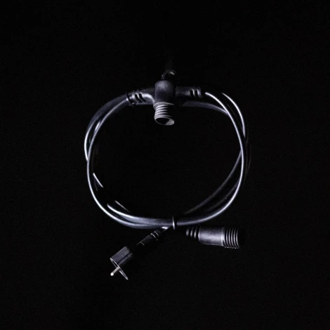 Комплект подключения с 1 коннектором 24V, Длина 1м, Провод Черный ПВХ