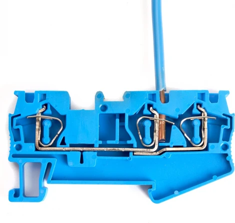 Зажим пружинный 3-х проводной проходной ЗНИ 4 мм2 Stekker 39970