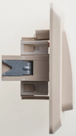 Выключатель встраиваемый одноклавишный с подсветкой (кремовый) Systeme Electric Этюд BC10-007K