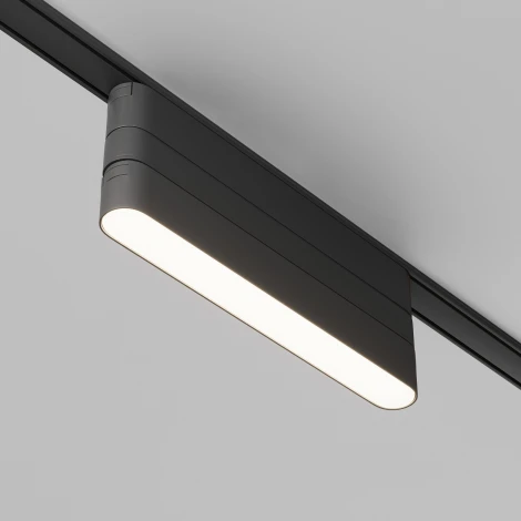 Адаптер к трековому светильнику Radity L222mm черный (магнитный) Maytoni Technical TRA084FC-11LB