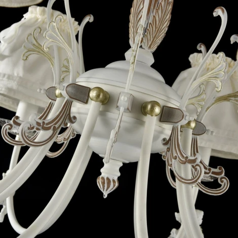 Подвесная люстра Maytoni Forli ARM394-06-WG