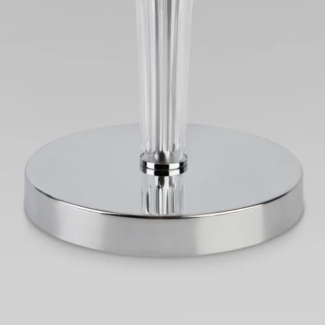 Интерьерная настольная лампа Eurosvet Olenna 01104/1 белый