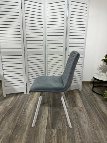 Обеденный стул M-City DAIQUIRI BLUVEL-06 BLUE / белый каркас, велюр