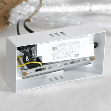 Потолочная люстра на штанге, светодиодная Lussole Beaumont LSP-7074 (220V, шарики, кольцо, IP21)