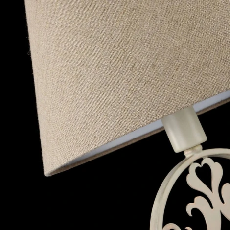 Интерьерная настольная лампа Maytoni Rustika H899-22-W