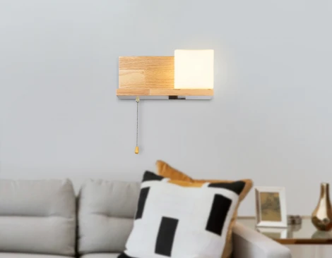 Настенный светильник с полкой с выключателем Ambrella Traditional TR83123 (220V)