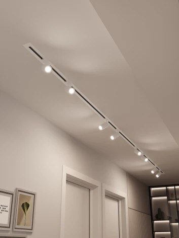 Трековая система в сборе встраиваемая однофазная 220V Hesby Lighting Skylite №3 HSBL_kompl_S003_VI4W4K