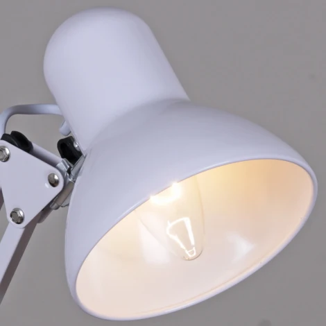 Офисная настольная лампа Reluce 00800-0.7-01A WT (220V)