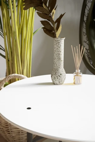 Стол журнальный Ники белый/чёрный от фабрики Mebelik