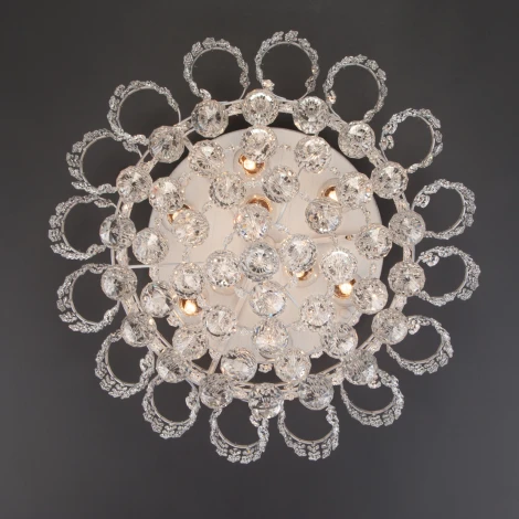 Потолочная люстра Eurosvet Charm 16017/9 белый с серебром