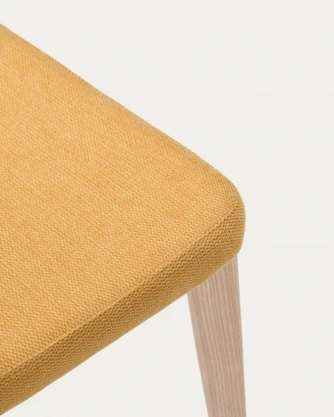 Rosie Стул из горчичной синели с ножками из массива ясеня La Forma (ex Julia Grup) арт.148342