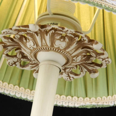 Интерьерная настольная лампа Maytoni Olivia ARM325-00-W