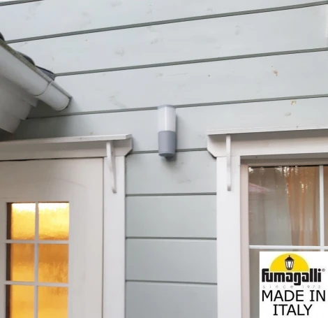 Настенный светильник уличный Fumagalli Amelia DR2.570.000.LYE27