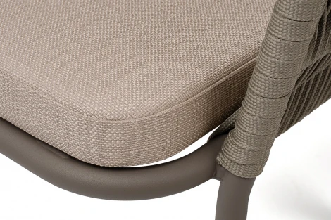 "Бордо" стул плетеный из роупа (колос), каркас алюминий серый (RAL7022) муар, роуп серый 15мм, ткань темно-серая 027 4SIS BORE-CH-001 (RAL7006) Mua S-G-brown(beige160)