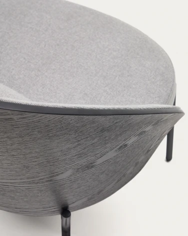 Кресло Eamy светло-серое из шпона ясеня с черной отделкой La Forma (ex Julia Grup) арт.150957