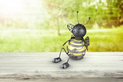 Газонная световая фигура Globo Пчела 33407