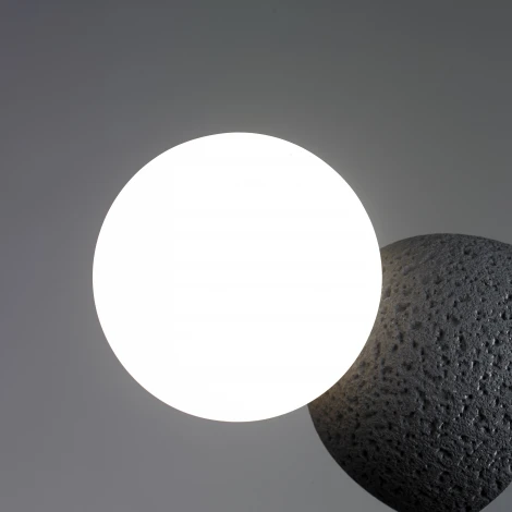 Настенный светильник iLamp Foxtrot 10695W/1-D100 BK-WH (220V, шар)