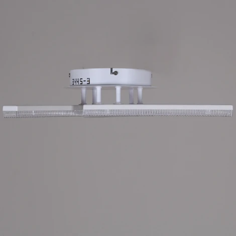 Потолочная люстра светодиодная на штанге Reluce 03445-3.3-03C WH (220V)