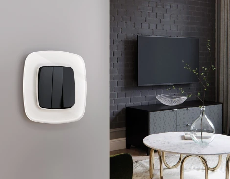 Лицевая панель Ambrella Volt OMEGA (Черный матовый) для 3-клавишных выключателей QUANT OP8050