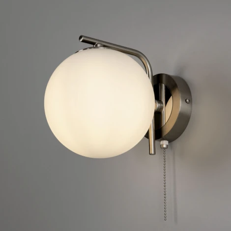 Бра с выключателем Томми CL102314 (220V, шар)