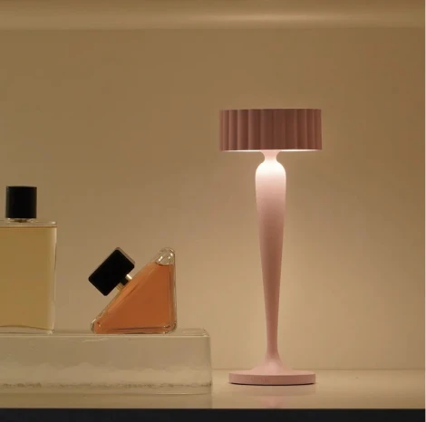 Интерьерная настольная лампа светодиодная с аккумулятором Ubiqua Twiggy 322105 (регулировка яркости, сенсорный выключатель, IP54)