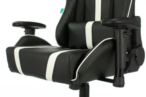 Кресло игровое Zombie A4 черный/белый эко.кожа с подголов. крестовина пластик