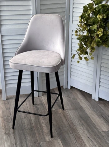 Полубарный стул M-City NEPAL-PB СВЕТЛО- СЕРЫЙ BM-4, велюр/ черный каркас (H=68cm)