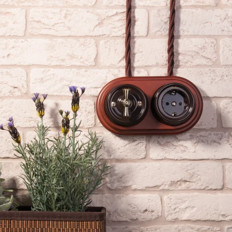 Рамка на 2 поста (итальянский орех) (RAMKA 02 WL15 M54) Werkel W0025225 (a050993)