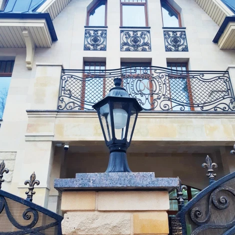 Наземный уличный фонарь Fumagalli Rut E26.111.000.AXE27