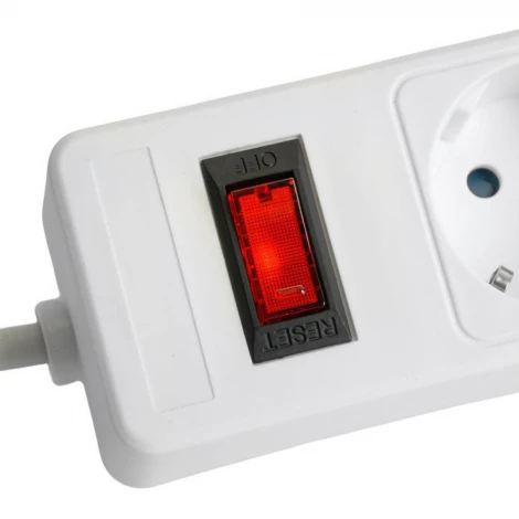 Сетевой фильтр 6-и местный с заземлением 1,8м. (белый) Stekker Optima 50095