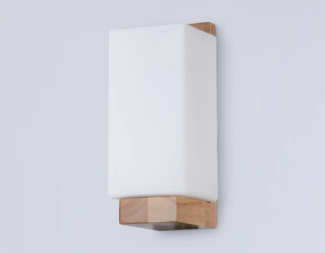 Настенный светильник Ambrella Traditional TR83122 (220V)