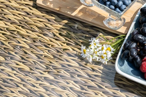 Журнальный столик из искусственного ротанга (гиацинт), цвет соломенный 4SIS Кальяри YH-S4663G TW