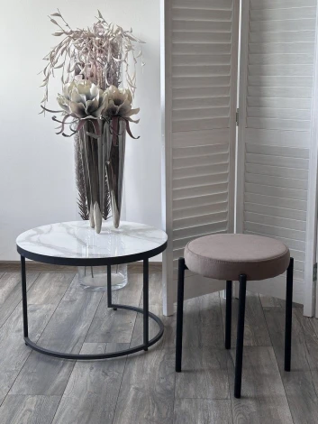 Табурет СТЭК штабилируемый цвет B5 Капучино, велюр / черный каркас M-City 64759