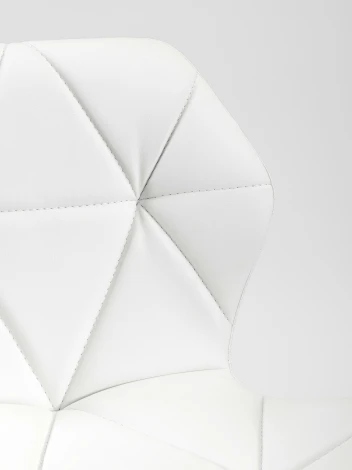 Кресло компьютерное MyFar Честер экокожа белый MF1046-1